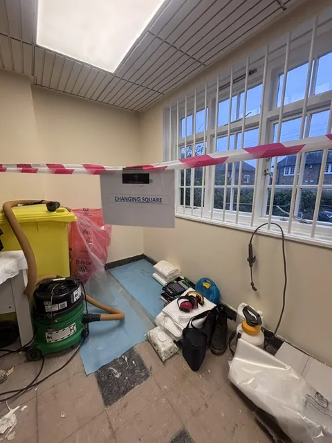 Asbestos floor tile and bitumen removal in Crystal Palace